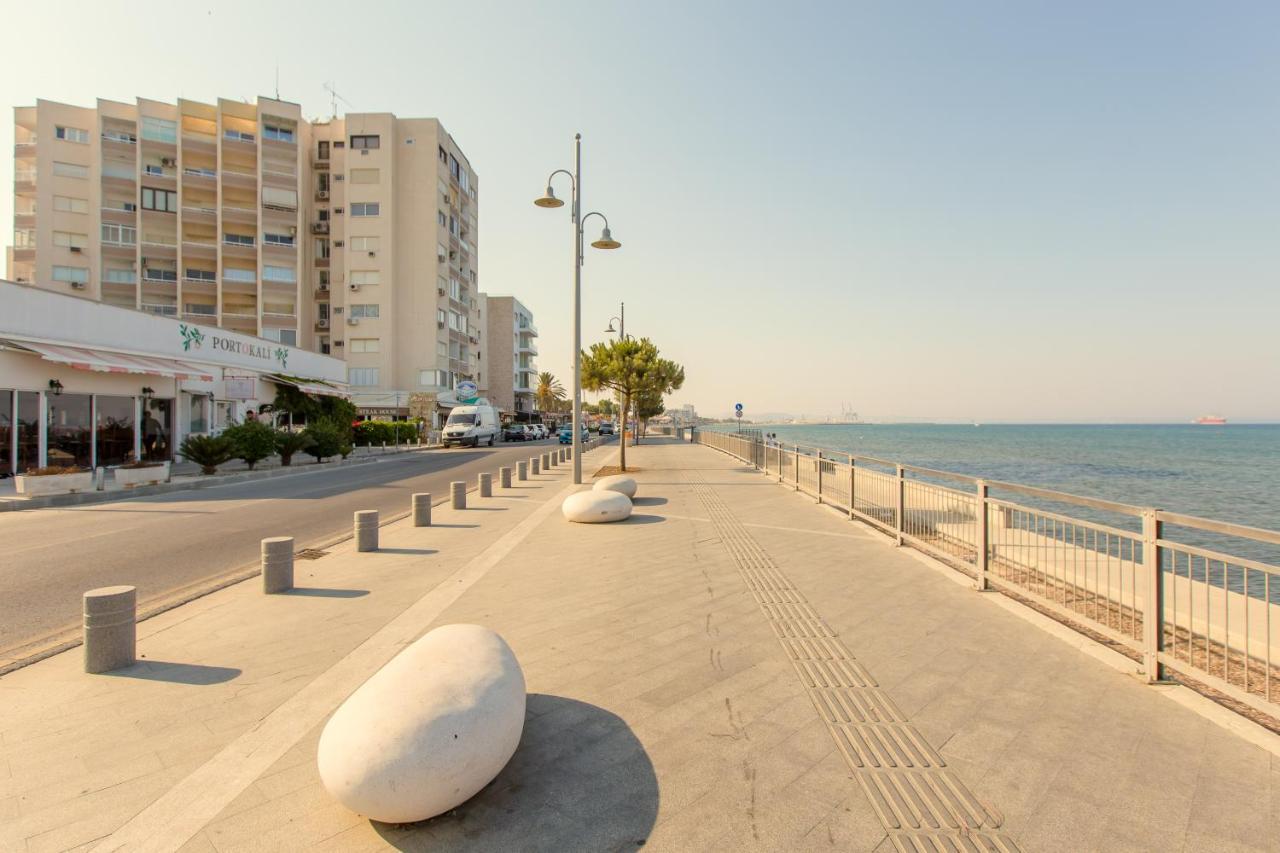 Furnished Seafront Studio Lárnaca Exterior foto